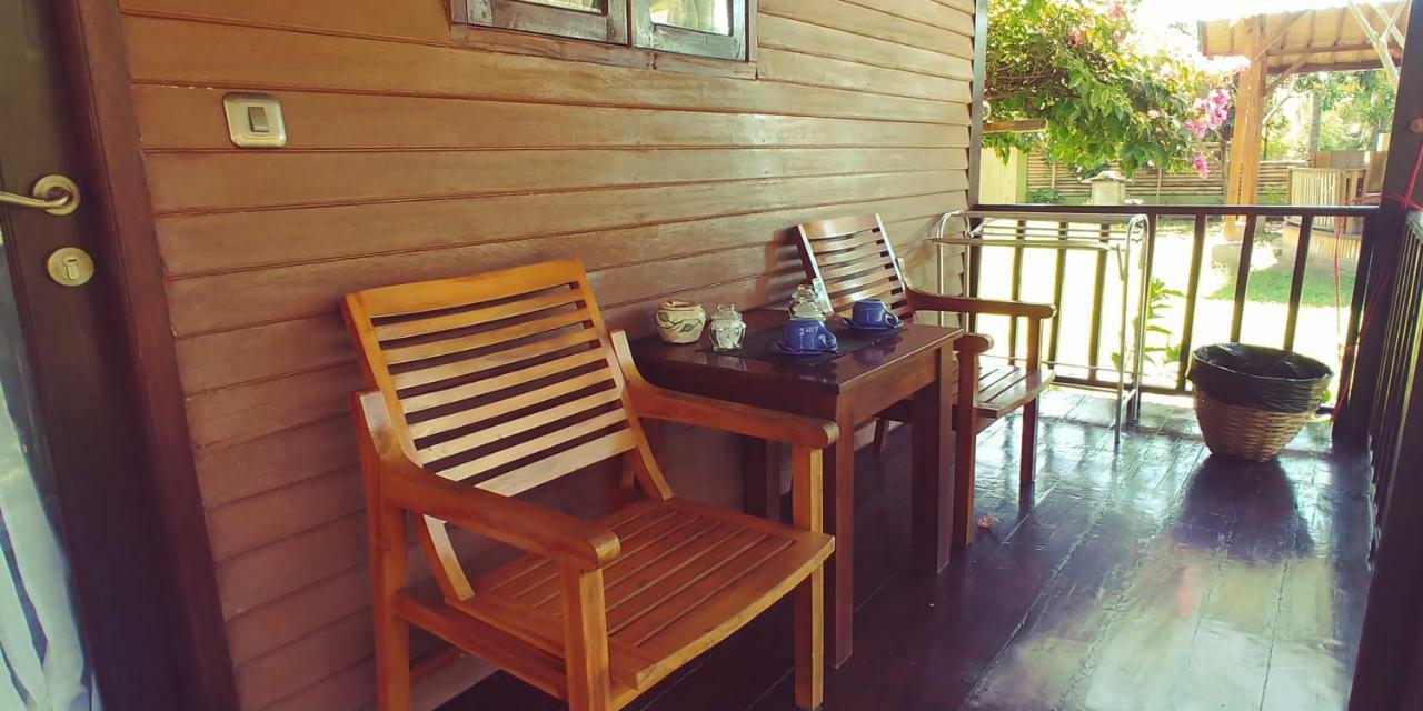 Oasi Bungalows Gili Air Exterior foto